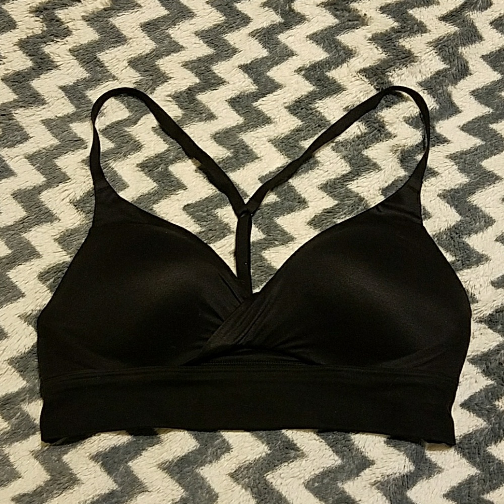 Black Easy Twist 32C Victoria's Secret